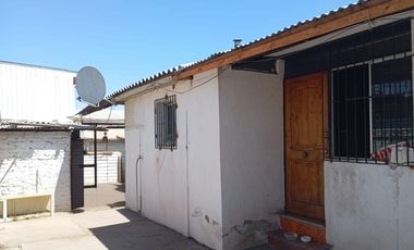 CASA EN VENTA, LO PRADO, TERRENO DE 295 MTS2, $ 140 MILLONES