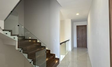 CASA EN VENTA EN LOMAS DEL DORADO/LAGOS Y LAGUNAS