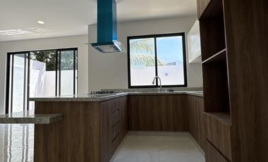 CASA EN VENTA EN LOMAS DEL DORADO/LAGOS Y LAGUNAS