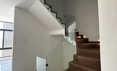 CASA EN VENTA EN LOMAS DEL DORADO/LAGOS Y LAGUNAS