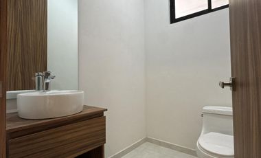 CASA EN VENTA EN LOMAS DEL DORADO/LAGOS Y LAGUNAS