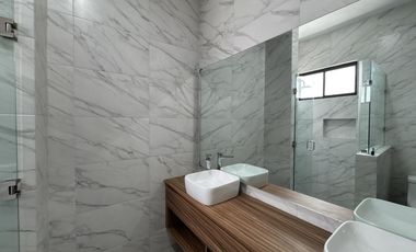 CASA EN VENTA EN LOMAS DEL DORADO/LAGOS Y LAGUNAS