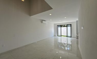 CASA EN VENTA EN LOMAS DEL DORADO/LAGOS Y LAGUNAS