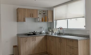 SECTOR CONOCOTO - LA SALLE , EN VENTA CASA 2D + ESTUDIO, 87M2 + PATIO 10 M2