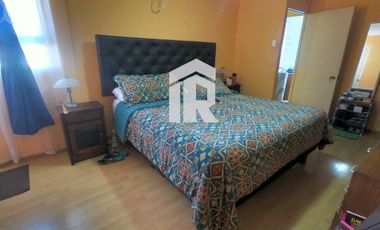 Venta casa callejón torreblanca, solo al contado.