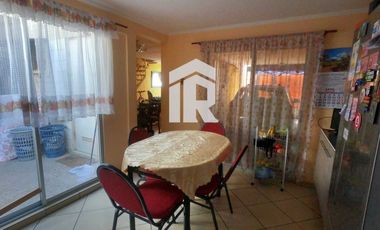 Venta casa callejón torreblanca, solo al contado.