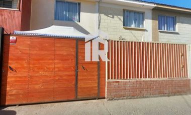 Venta casa callejón torreblanca, solo al contado.