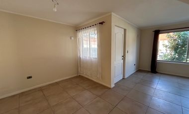 Se arrienda linda casa en condominio de Villa Galilea !!!