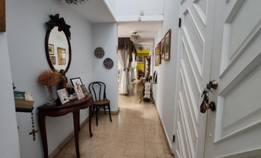 SAN FRANCISCO / 514M / PISCINA /  3 HABITACION + CUARTO Y B. SERVICIO