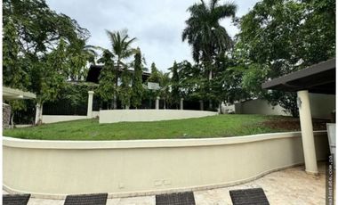 ALQUILER CASA EN CLAYTON AMOBLADA CON PISCINA MLD