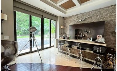 ALQUILER CASA EN CLAYTON AMOBLADA CON PISCINA MLD