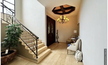 ALQUILER CASA EN CLAYTON AMOBLADA CON PISCINA MLD