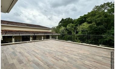 ALQUILER CASA EN CLAYTON AMOBLADA CON PISCINA MLD