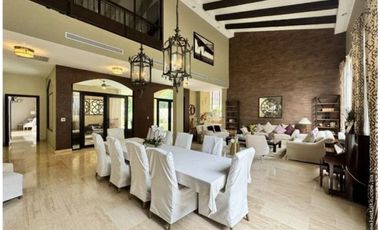 ALQUILER CASA EN CLAYTON AMOBLADA CON PISCINA MLD