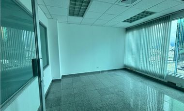 CALLE 50 / OFICINA / TORRE GLOBAL BANK / 131M / AMOBLADA /DIVISIONES