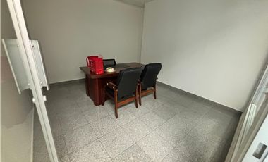 CALLE 50 / OFICINA / TORRE GLOBAL BANK / 131M / AMOBLADA /DIVISIONES