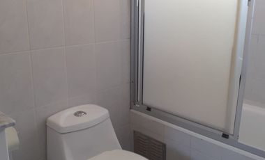 Arriendo amplia casa Machali 4D 2B
