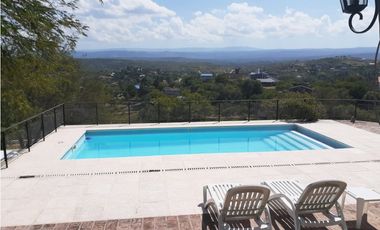 SE VENDE COMPLEJO EN CARLOS PAZ EXELENTE CONSTRUCCION