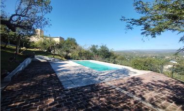 SE VENDE COMPLEJO EN CARLOS PAZ EXELENTE CONSTRUCCION