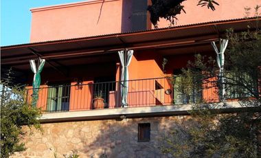 SE VENDE COMPLEJO EN CARLOS PAZ EXELENTE CONSTRUCCION