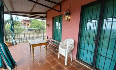 SE VENDE COMPLEJO EN CARLOS PAZ EXELENTE CONSTRUCCION