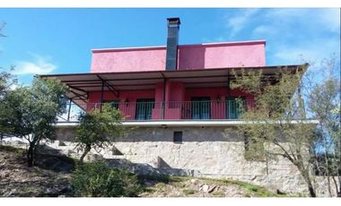 SE VENDE COMPLEJO EN CARLOS PAZ EXELENTE CONSTRUCCION