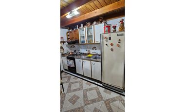 CASA EN VENTA EN VALERIA DEL MAR - PERMUTA POR DEPTO EN AVELLANEDA