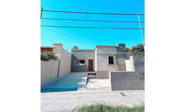 Venta Casa 2 Dormitorios Patio y Cochera Zona Hipodromo