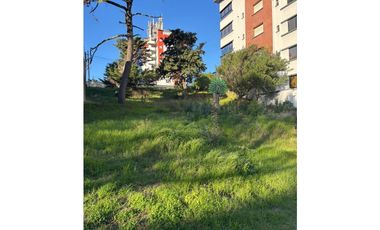 Venta excelente Lote de 480 m2 salida a 2 calles a 50 mts. de la playa