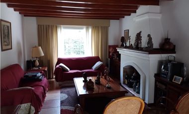 INKASA INMOBILIARIA- VENDE CASA EN ZONA RESIDENCIAL