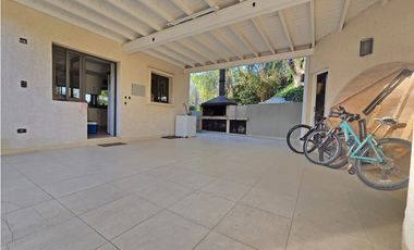 INKASA INMOBILIARIA - VENDE CASA  EN BARRIO PRIVADO -  MAIPU