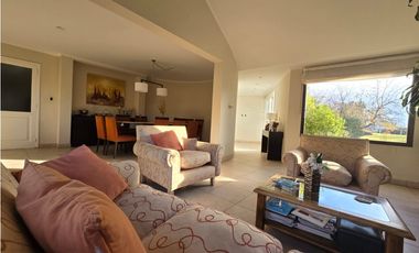 INKASA INMOBILIARIA - VENDE CASA  EN BARRIO PRIVADO -  MAIPU