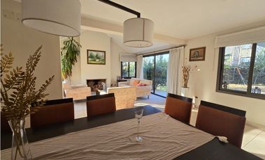 INKASA INMOBILIARIA - VENDE CASA  EN BARRIO PRIVADO -  MAIPU