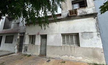 Casa para 2 Familias en venta en Villa Dominico