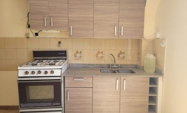Casa PH en alquiler en Quilmes Oeste
