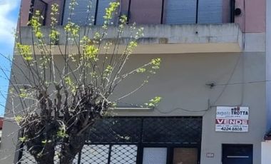 Casa PH en alquiler en Quilmes Oeste