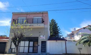 Casa PH en alquiler en Quilmes Oeste
