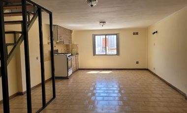 Casa PH en alquiler en Quilmes Oeste