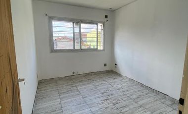 Casa en alquiler en Temperley Este