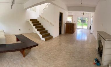 Casa en alquiler en Temperley Este