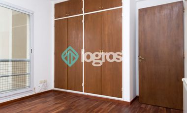 Departamento en venta de 3 dormitorios con cochera en Macrocentro