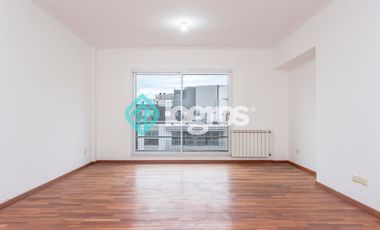 Departamento en venta de 3 dormitorios con cochera en Macrocentro