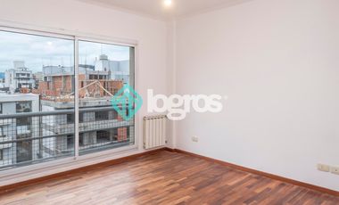 Departamento en venta de 3 dormitorios con cochera en Macrocentro