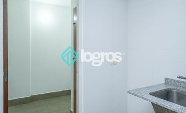 Departamento en venta de 3 dormitorios con cochera en Macrocentro