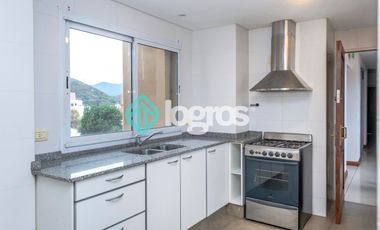 Departamento en venta de 3 dormitorios con cochera en Macrocentro