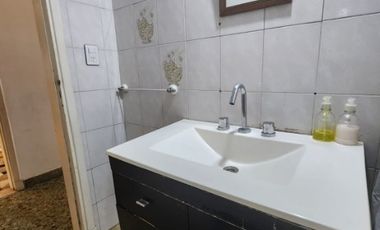 Casa en alquiler en Lanus Oeste