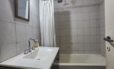 Casa en alquiler en Lanus Oeste
