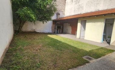 Casa en alquiler en Lanus Oeste