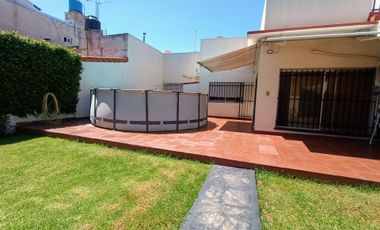 Venta casa en Ramos Mejía 5 ambientes.