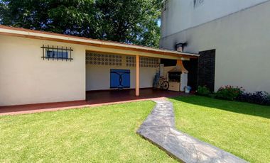 Venta casa en Ramos Mejía 5 ambientes.